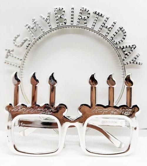 BFS   İt&#39;sMyBirthdayYazılıTaçveMumŞekilliGözlükSetiGümüşRenk