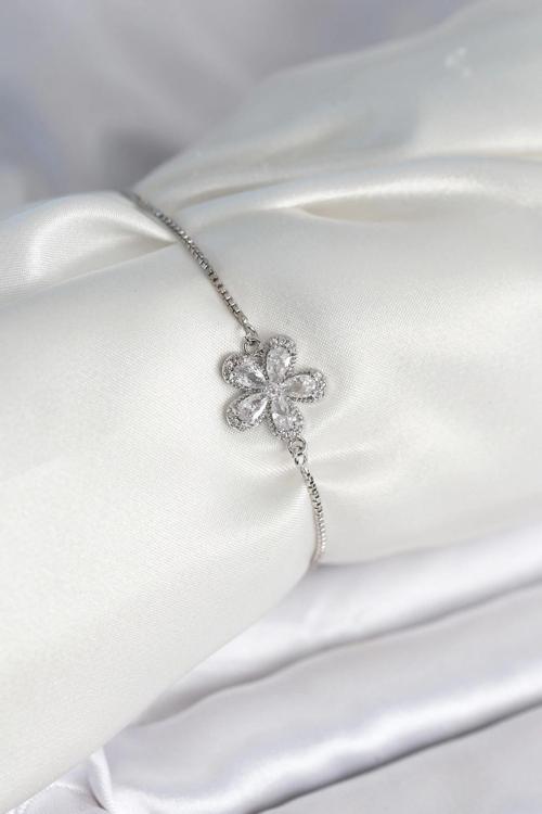 BFS Çiçek Model Asansörlü Gümüş Renk Kadın Bileklik