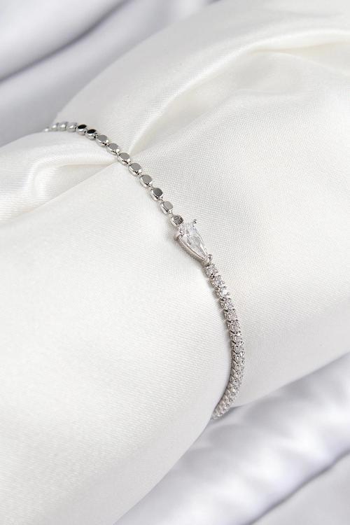 BFS Pirinç Zirkon Taşlı Damla Model Ezme Zincir Gümüş Renk Kadın Bileklik