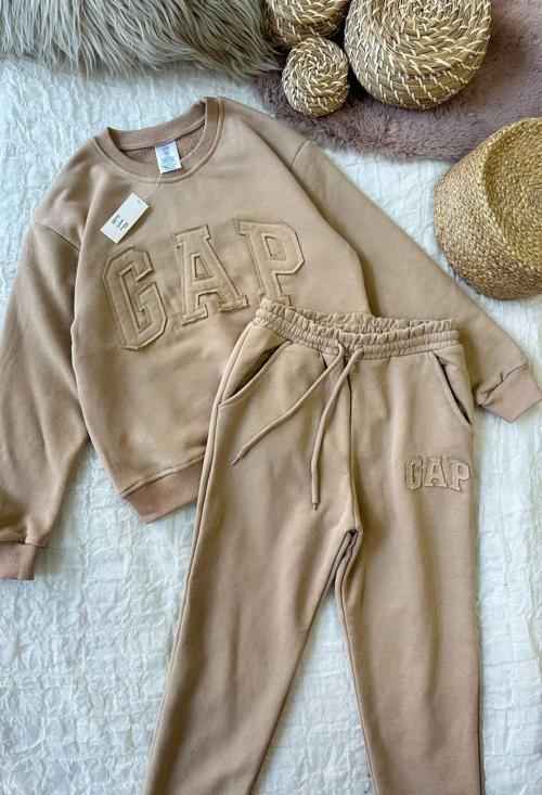 Çocuk Eşofman Takımı – Nakış Detaylı, 3 İplik Şardonsuz, %100 Pamuk