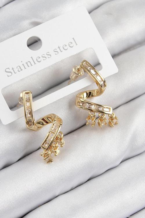 BFS Pirinç Zirkon Taşlı Kıvrımlı Model Gold Renk Kadın Küpe