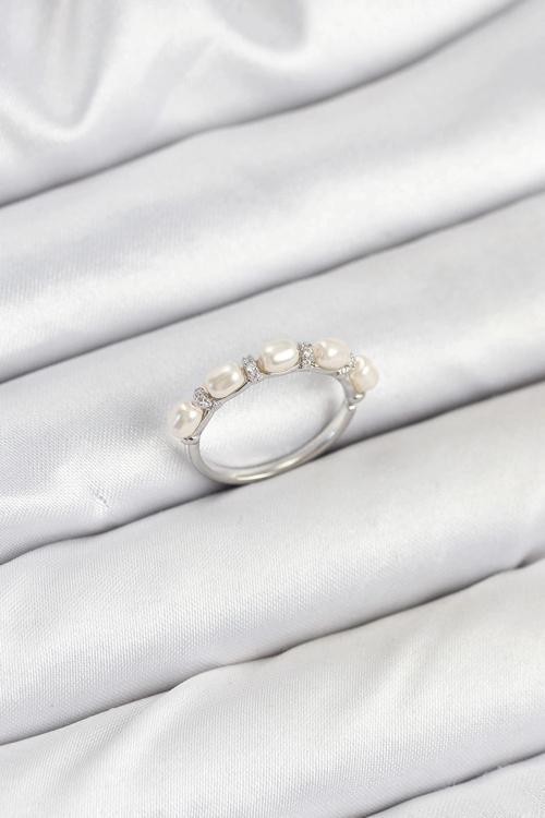 BFS Pirinç Gümüş Renk Sıralı İncili Kadın Yüzük