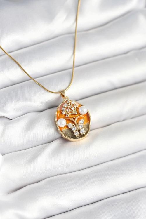 BFS 316L Çelik Zincir Kelebek Model Sanatsal Portre Kadın Kolye