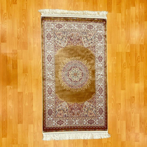 Lüks Mihraplı Madalyon Desenli 90 X 150 CM İpek Halı