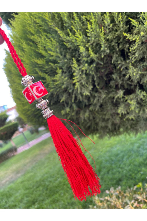 Püsküllü Kırmızı Bayrak Armalı Dikiz Ayna Süsü - Oto Ayna Süs - Bayrak Ayna Süs