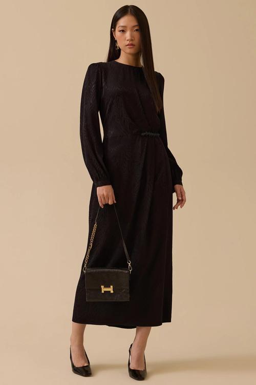 Kadın Desenli Boncuk Detaylı Saten Elbise 1005 Siyah