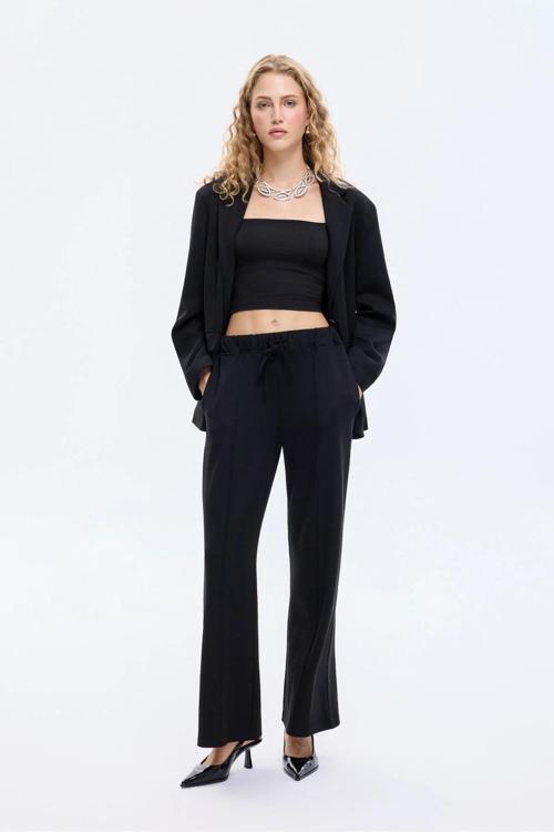 Önü Dikiş Detaylı Beli Lastikli Kadın Pantolon 26KPNT00820
