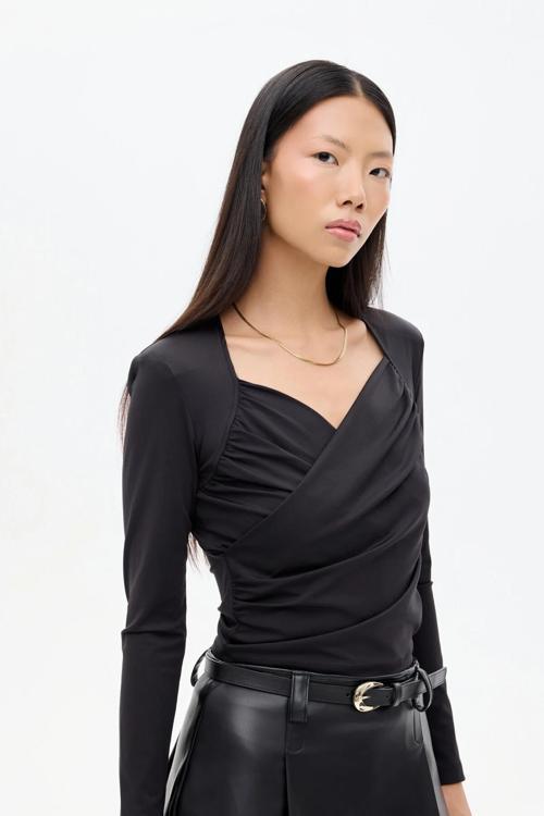 Büzgülü Kruvaze Kadın Bluz