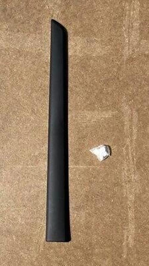 Kangoo Kapı Bandı Arka Sol 2007- Oem No (8200439115)