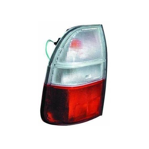 Stop Lambası L200 02-05 Beyaz Sağ (Oem No: Mr109128)