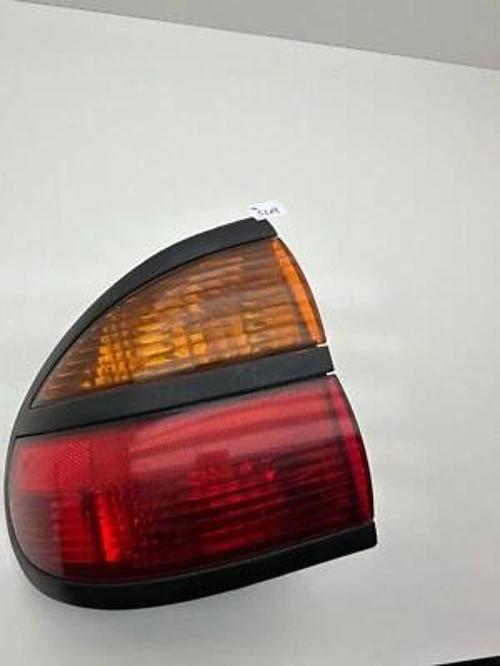 Laguna 1998-2002 Stop Lambası Dış Sol Oem No (7700420122)