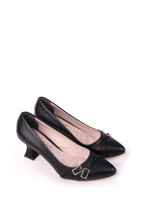 830 Kadın 6 cm Topuklu Taşlı & Tokalı Klasik Ayakkabı