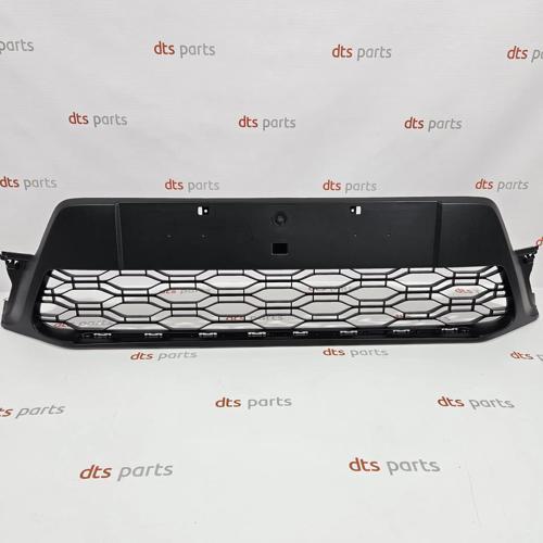 Dacia Sandero Stepway 2017- Ön Tampon Panjuru Oem No (622541693R)