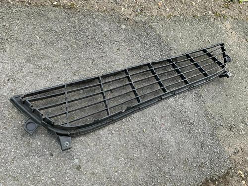 Dokker 2012- Ön Tampon Panjuru Oem No (622547542R)