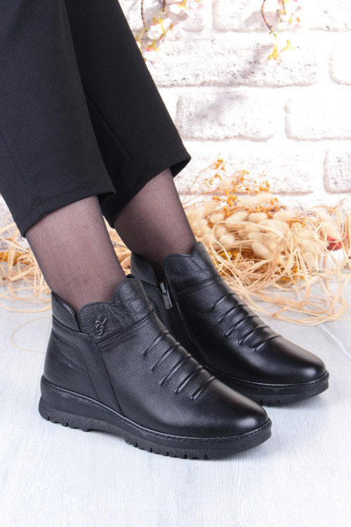 B001 Rahat Esnek Kaymaz Taban Yumuşak Hakiki Deri Kadın Bot