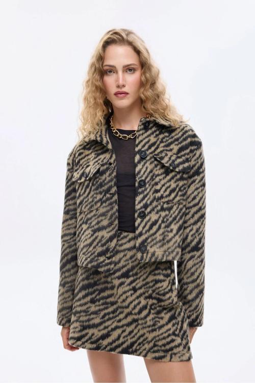 Desenli Kadın Crop Ceket