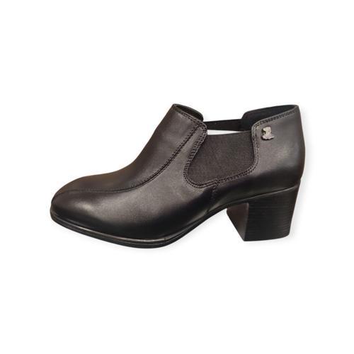 2512708K TOPUKLU KLASİK DERİ KADIN AYAKKABI