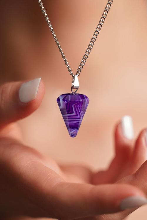 Damarlı Mor Akik Doğaltaş Pandül Kolye Tky0258