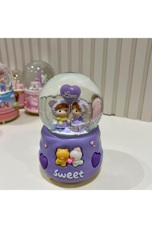 Sevgili Çift Motorlu Işıklı Müzikli Büyük Boy Kar Küresi Tky0406