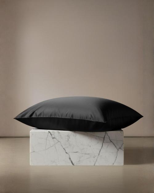 Halo Saten Yastık Kılıfı Siyah 50x70