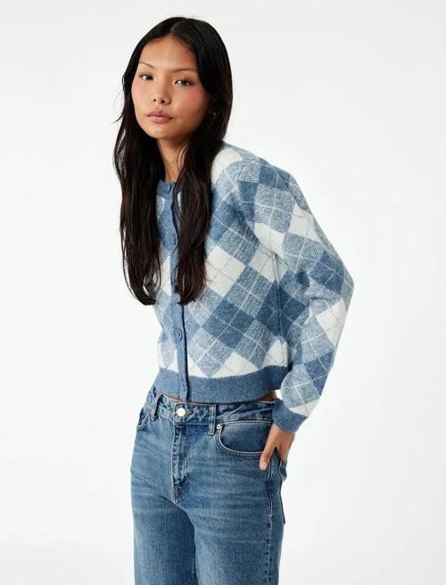 Düğmeli Baklava Desenli Kadın Triko Hırka 6WAL90010HT