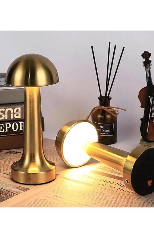 Dekoratif Metal Mantar Kablosuz Masa Lambası Ledli 5V 3 Renk