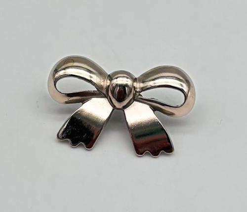 Çanta Aksesuar Gümüş Renk 3.5 cm Kurdele Model Plaka Süs