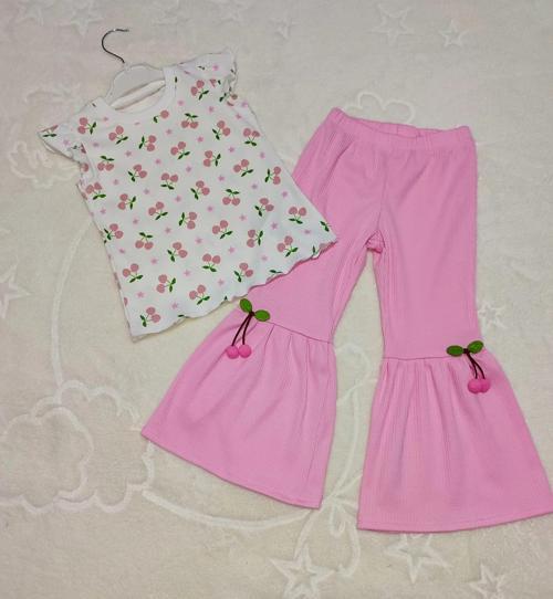 1-2-3-4 Yaş Kiraz Baskılı Tişört İspanyol Paçalı Likralı 2li Kız Çocuk Takımı Pembe