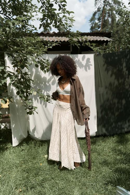 Peigi Çizgili Parçalı Bej Midi Etek