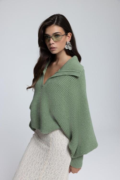 Livia Çağla Yakalı Kazak