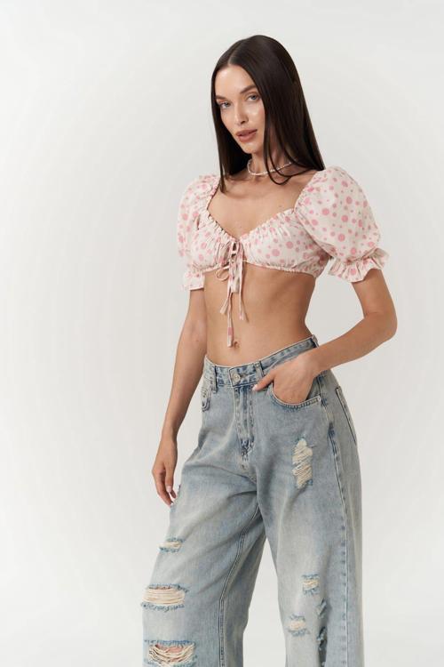 Lisa Pembe Puantiyeli Crop