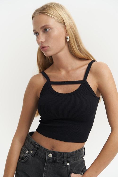 Noam Siyah Ön Detay Fitilli Crop