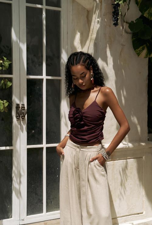 Tia Gül Detay Bordo Crop