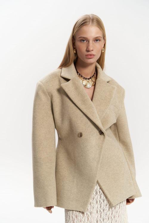 Naica Bej Belden Oturmalı Blazer