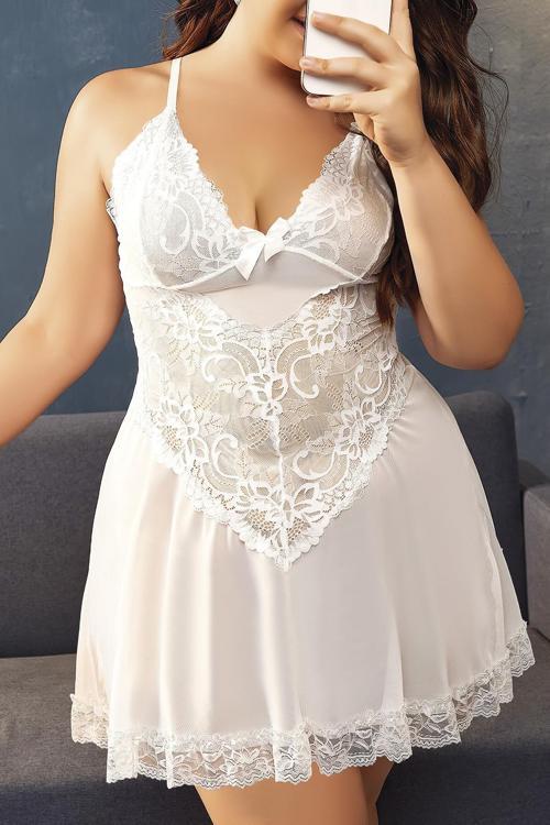 Büyük Beden Beyaz Dantel İşlemeli İnce Askılı Gecelik