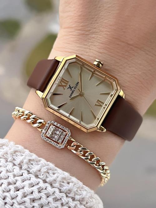 Deri Kordonlu 2 Yıl Garantili 3 Atm Suya Dayanıklı Kadın Kol Saati+Bileklik BD.13939.3