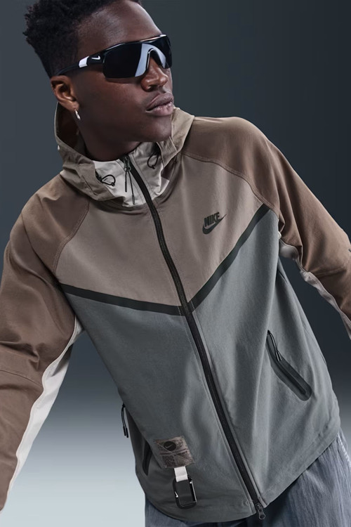 Tech Windrunner Woven Full Zip Loose Fit Jacket Erkek Bol Kesim Paraşüt Kumaş Kapüşonlu Ceket Antrasit Kahverengi