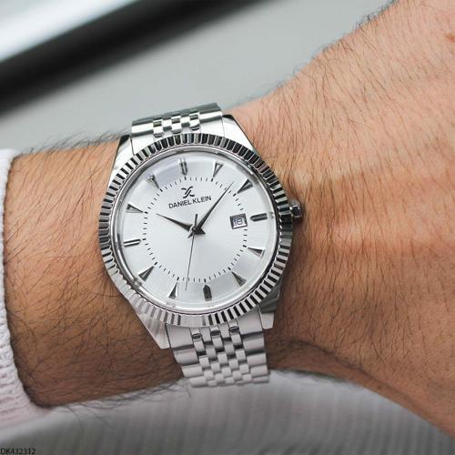 DK432312 Çelik Kordonlu Erkek Kol Saati