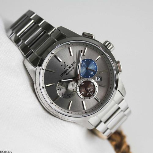 DK455830 Çelik Kordonlu Erkek Kol Saati