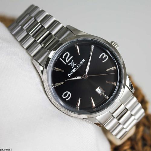 DK340181 Çelik Kordonlu Erkek Kol Saati
