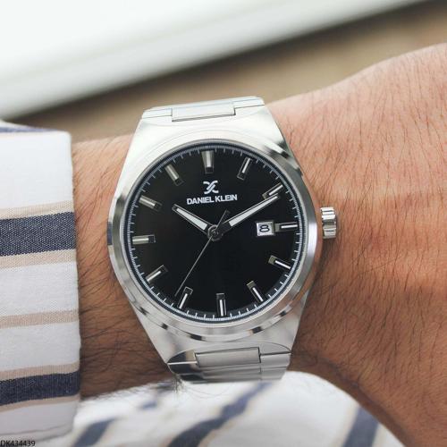 DK434439 Çelik Kordonlu Erkek Kol Saati