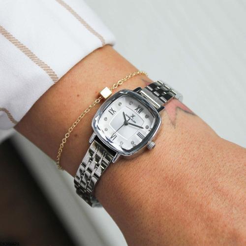 DK366679 Çelik Kordonlu Kadın Kol Saati