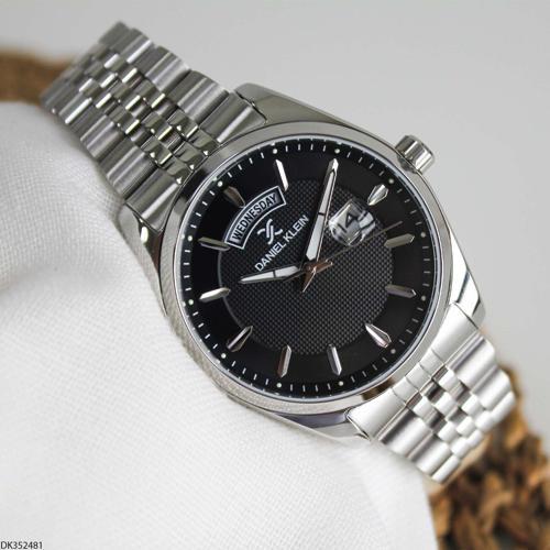 DK352481 Çelik Kordonlu Erkek Kol Saati