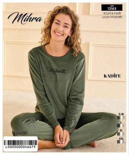 13165 Kadın Kadife Uzun Kol Pijama Takımı