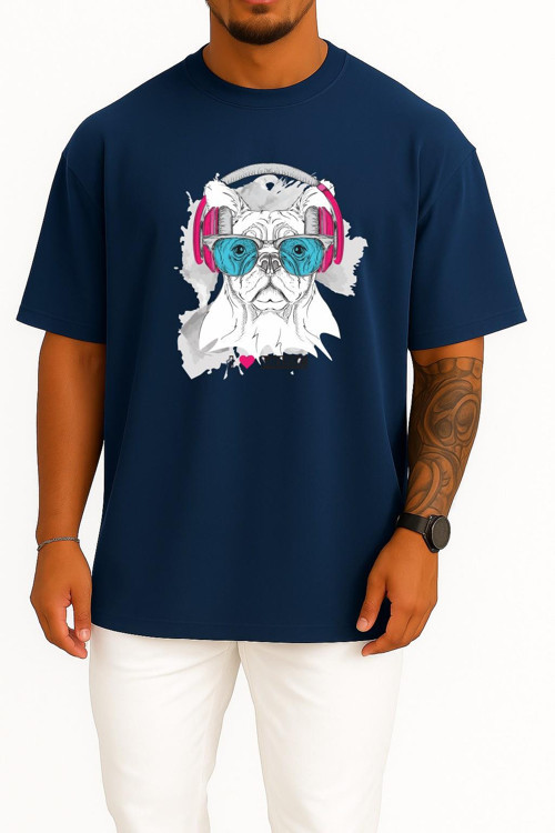 Oversize Funny Dog With Eyeglasses And Headphones Göğüs Tasarımlı Unisex T-Shirt