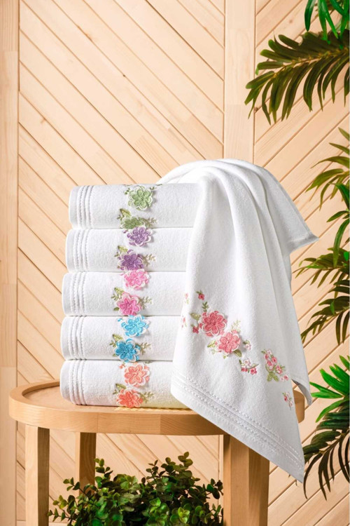Aybüke Beyaz El İşi 3D Nakışlı Kadife 6 Adet 30X50 Cm Mutfak Havlusu %100 Pamuk