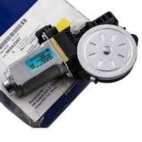 Chevrolet Captiva C100 Sol Ön Cam Motoru Gm