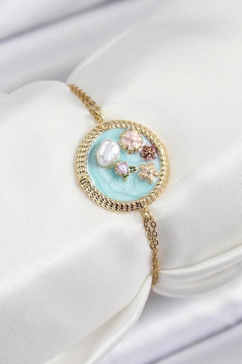 BFS 316L Çelik Zincir Turkuaz Mineli Sanatsal Portre İnci Detaylı Çiçek Model Gold Renk Kadın Bilekl