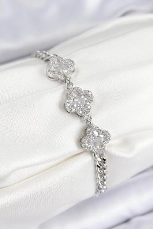 BFS Pirinç Zirkon Taşlı Yonca Model Gümüş Renk Kadın Bileklik