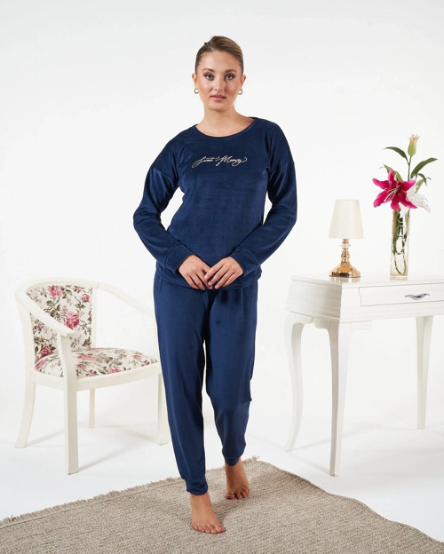 25381 Uzun Kol Kadife Pijama Takımı